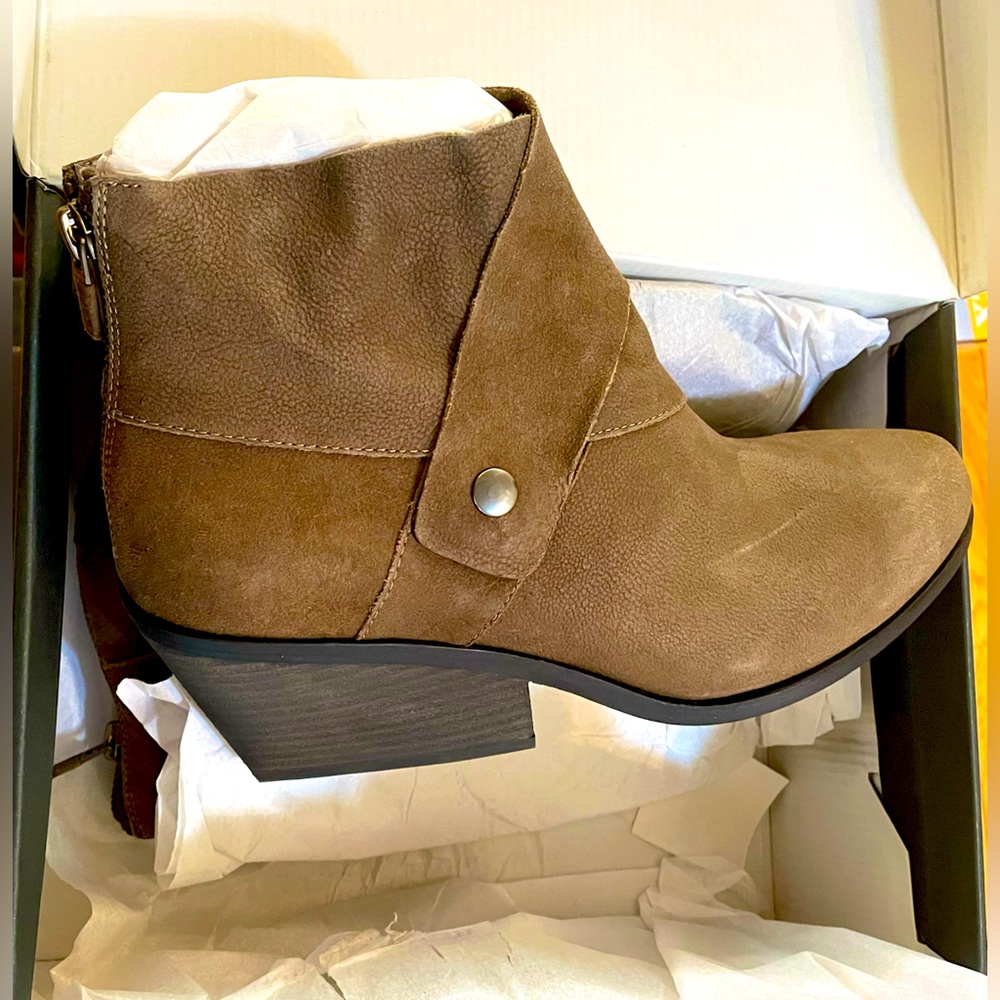 Eileen Fisher Tag Snap Bootie 10M